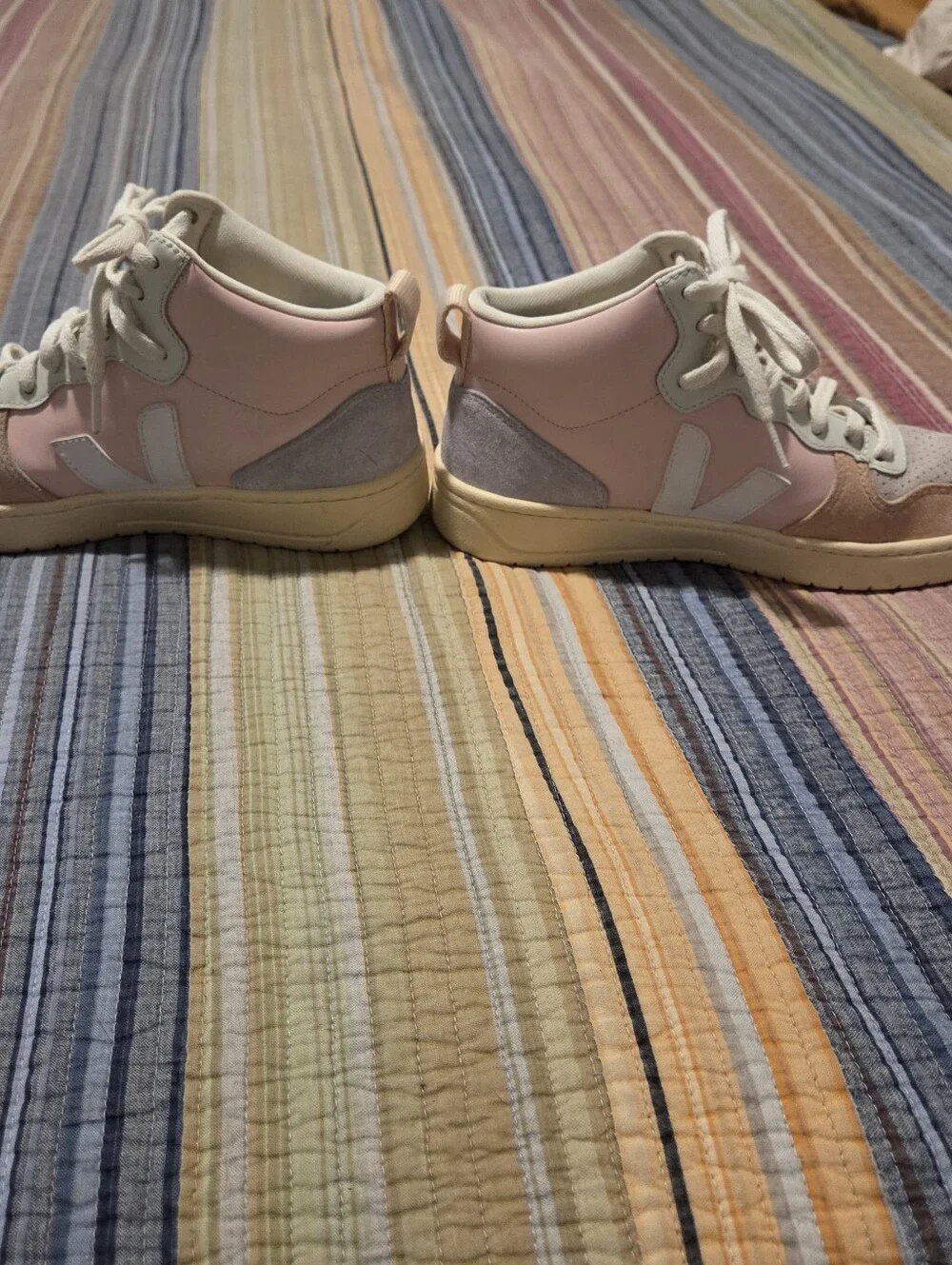 Veja High-Top Casual Suede Sneakers Pink And Cream Women's Size 8